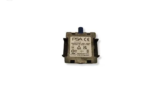 Peugeot 208 II Aerial antenna amplifier 9840652280