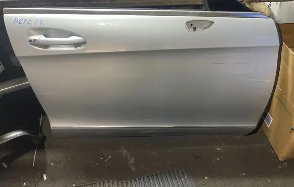 Mercedes-Benz CLS C218 X218 Front door