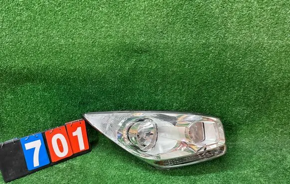 KIA Venga Headlight/headlamp 030125720200 921021P000-nr.701 1P92102000