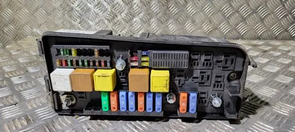 Opel Signum Fuse box set 93177488 6238049 GRP02483