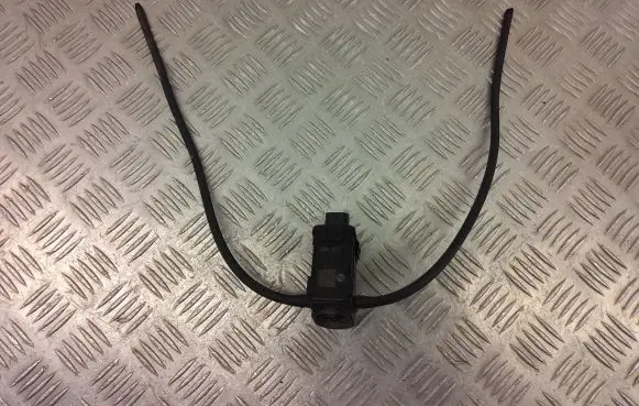 Hyundai Kona I Windscreen/windshield washer pump 98510-2J500
