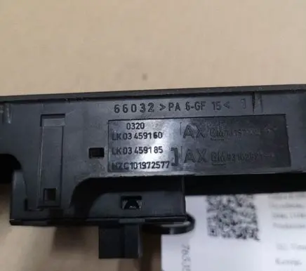 Opel Zafira B Electric window control switch 13197132