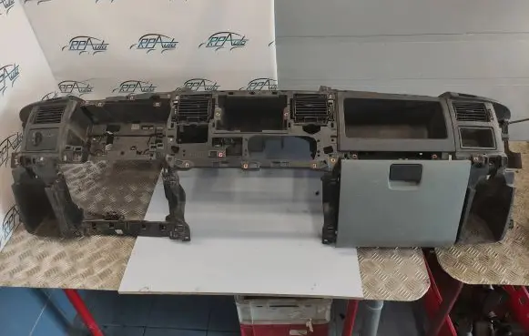 Ford Transit Dashboard VP6C1XV04388 6C1119098B