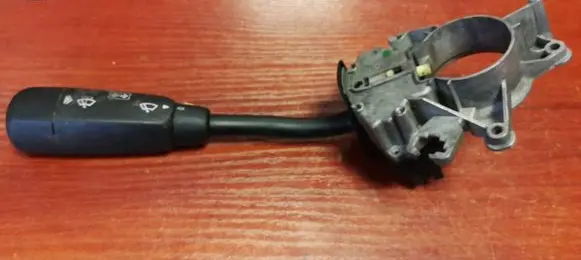 Mercedes-Benz E W210 Indicator stalk 2105450110