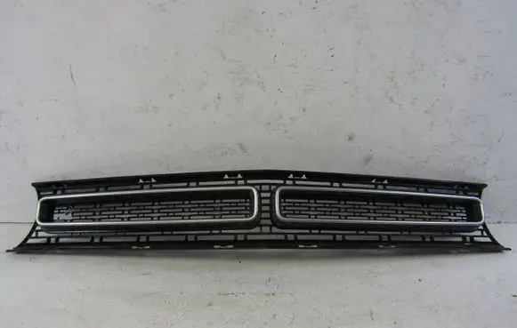 Dodge Challenger Front bumper upper radiator grill 15LA-116AA