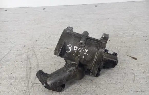 Volkswagen PASSAT B6 EGR valve 