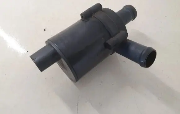 Toyota Auris 150 Electric auxiliary coolant/water pump 252217250000
