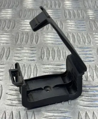 Mercedes-Benz Sprinter W901 W902 W903 W904 Tie down hook / loop A0008684714