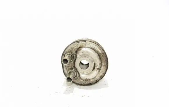 Nissan Primera Oil filter mounting bracket
