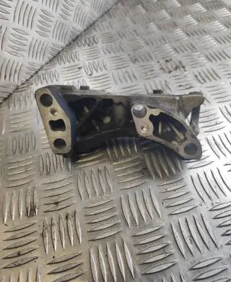 Peugeot Partner Engine mounting bracket 9688615780