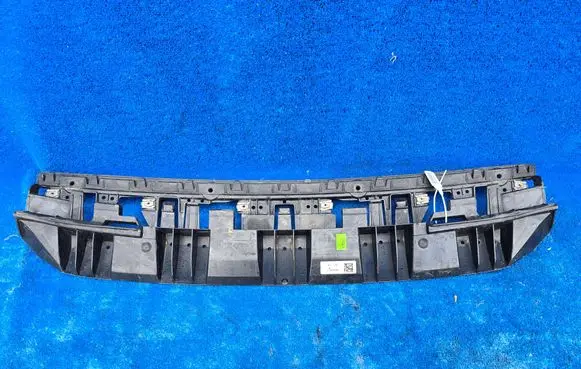 BMW 4 G22 G23 G24 G26 Front bumper lower grill 5A0C6E7