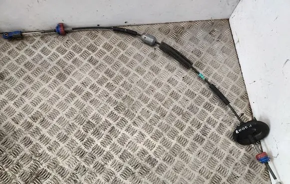 Gear shift cable linkage