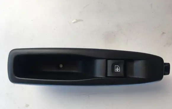 Renault Captur Electric window control switch 829614619R MP6844
