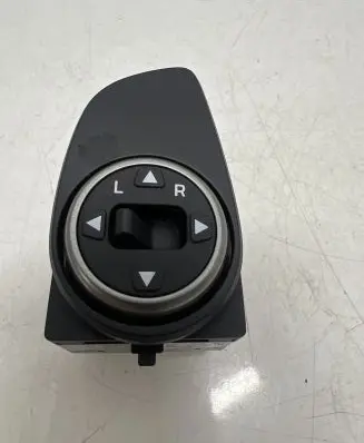 Hyundai i20 (GB IB) Wing mirror switch 299140228
