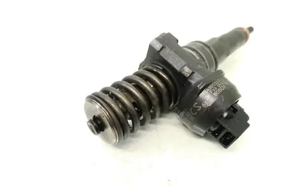 Volkswagen Golf I Fuel injector 038130073BN 0414720313