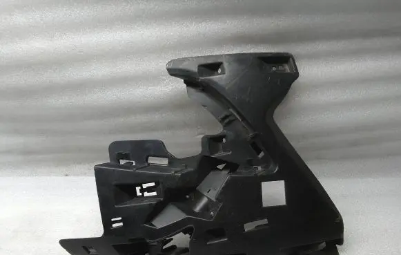 Volvo S60 Front bumper mounting bracket 31323426