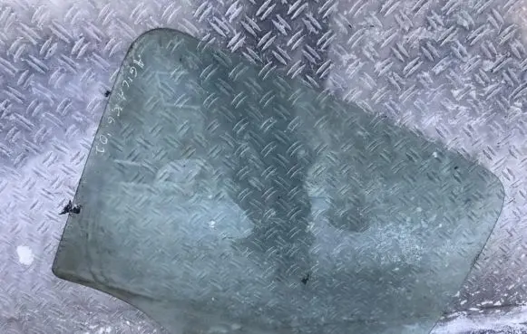 Opel Agila A Rear door window glass