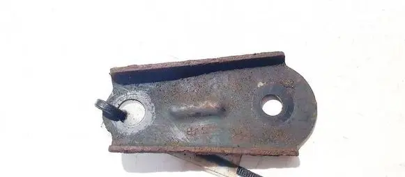 Honda Civic Engine mounting bracket
