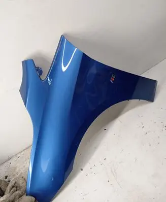 BMW 2 F46 Fender