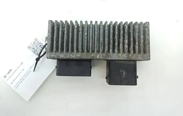 Opel Movano B Glow plug pre-heat relay 8200558438A 8200558438
