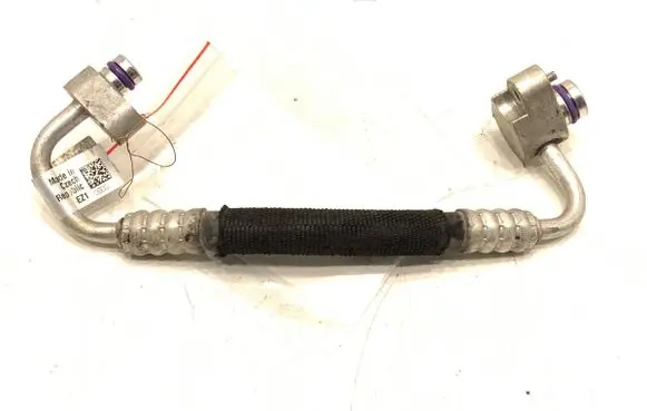 Air conditioning (A/C) pipe/hose