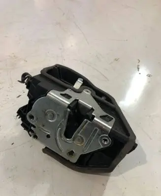 BMW X6 E71 Rear door lock 7276682