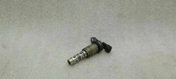 BMW 3 E92 E93 Camshaft vanos timing valve 7843117