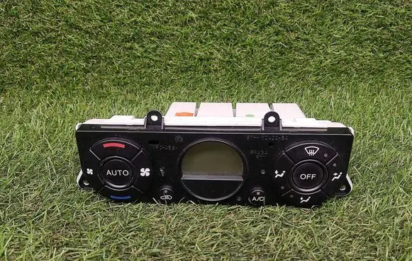 Ford Mondeo Mk III Climate control unit 1S7H18C612BB