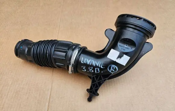 Maserati Levante Intake resonator 670103698