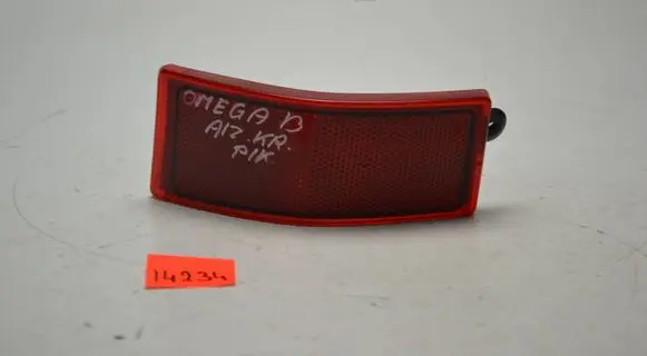Rear tail light reflector
