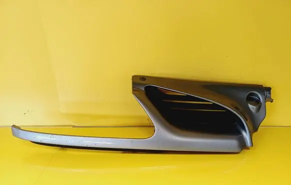 Renault Scenic I Front grill 7700834201