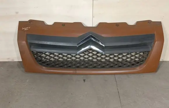 Citroen Jumper Front bumper upper radiator grill 1308069070