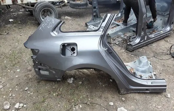 Rear quarter panel