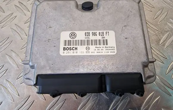 Volkswagen PASSAT B5 Engine control unit/module 038906018FT