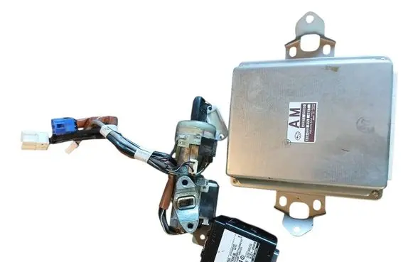 Subaru Forester SG Engine ECU kit and lock set 882158A000 X1T26171 88205SA030