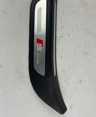 Audi Q5 SQ5 Rear sill trim cover 8r0853375