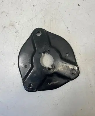 Mercedes-Benz C W204 Front shock absorber mounting bracket 13644179 1559780