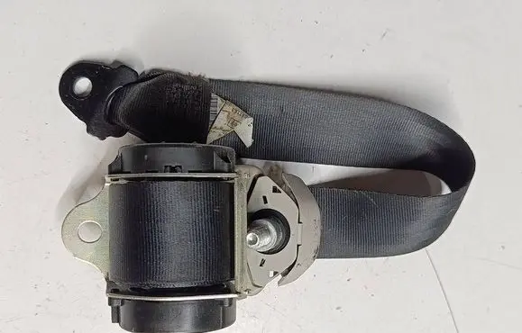 Toyota Verso Front seatbelt 73560-0F020 6102947