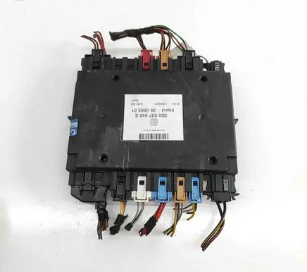 Volkswagen Phaeton Central body control module 3D0937049E