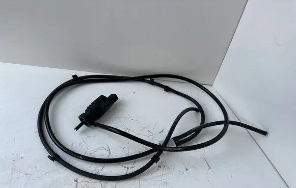 Mercedes-Benz Sprinter W907 W910 Windscreen/windshield washer pump 2218690121 3028232 2218690126