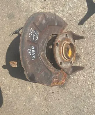 Skoda Yeti (5L) Front wheel hub