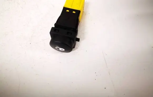 Citroen Xsara Picasso Central locking switch button 