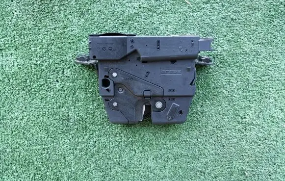 BMW 4 F32 F33 Tailgate/trunk/boot lock/catch/latch 163672