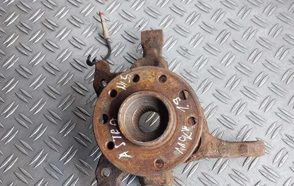 Opel Astra H Front wheel hub