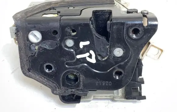 Audi A6 S6 C7 4G Front door lock 8J2837015C