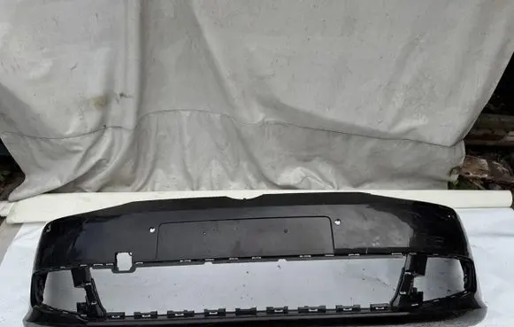 Volkswagen Sharan Front bumper