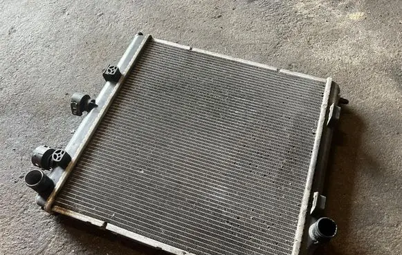 Citroen C3 Coolant radiator 95007T01