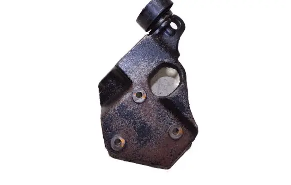 Volkswagen Transporter - Caravelle T4 Engine mounting bracket 074130147C