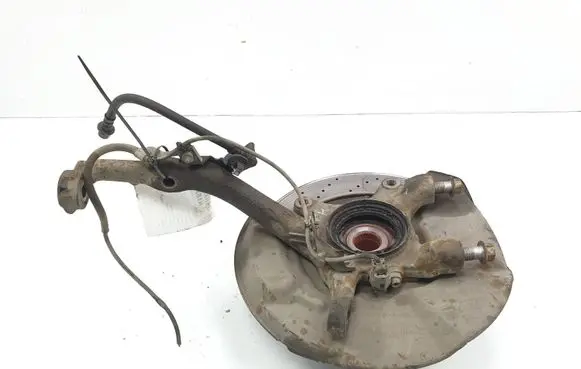 Toyota FJ cruiser Front wheel hub spindle knuckle