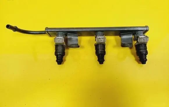 Mitsubishi Colt Fuel main line pipe MR988977